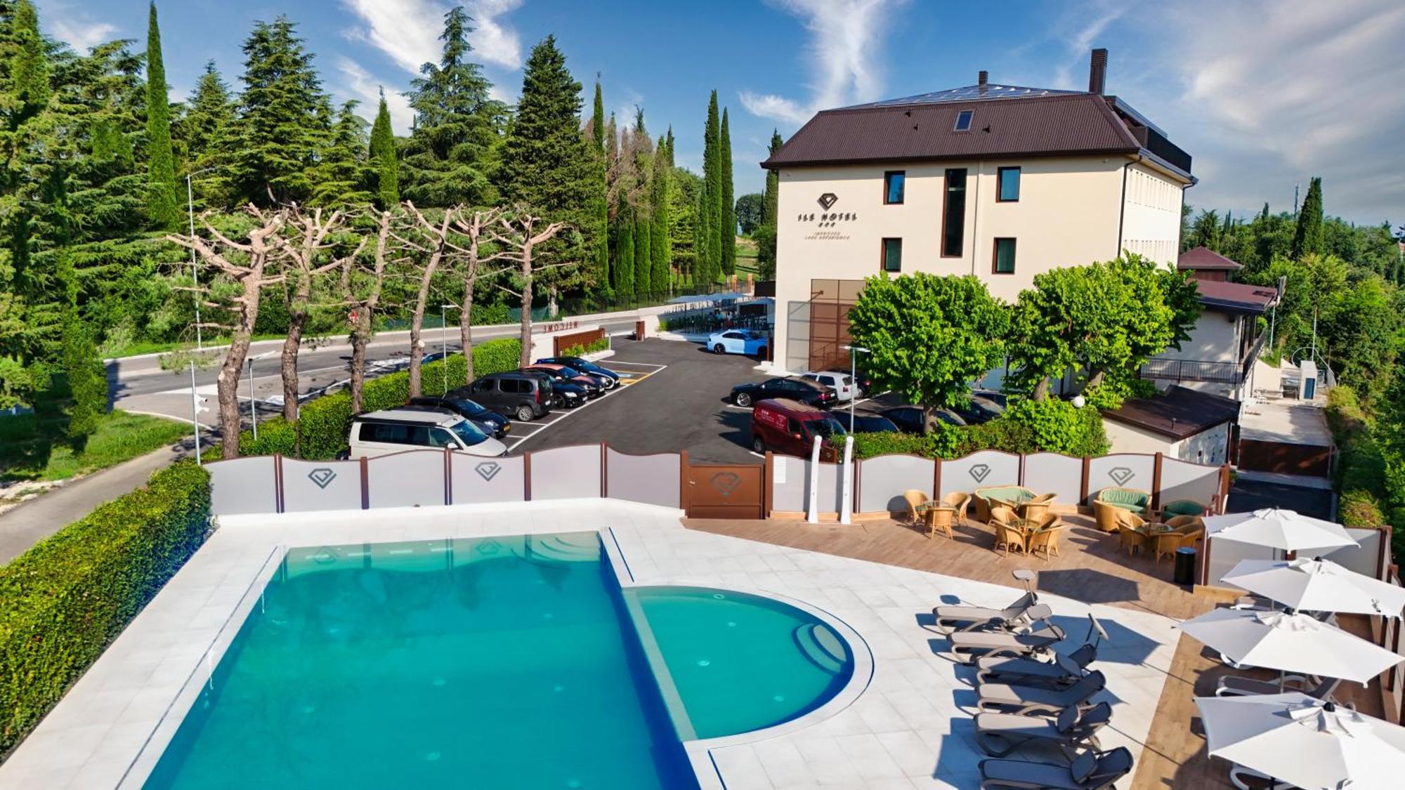 פסקיארה דל גארדה Ile Hotel מראה חיצוני תמונה