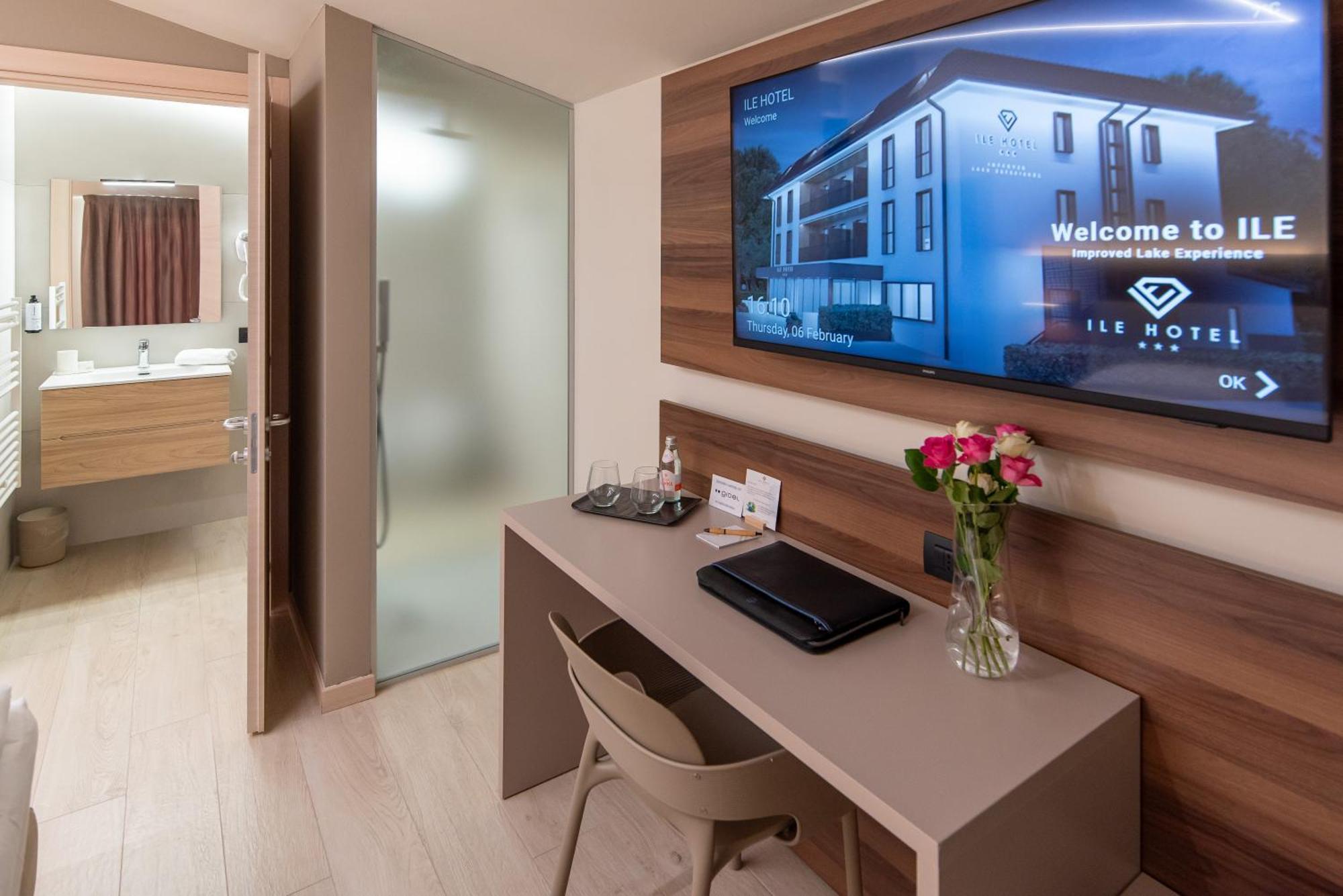פסקיארה דל גארדה Ile Hotel מראה חיצוני תמונה