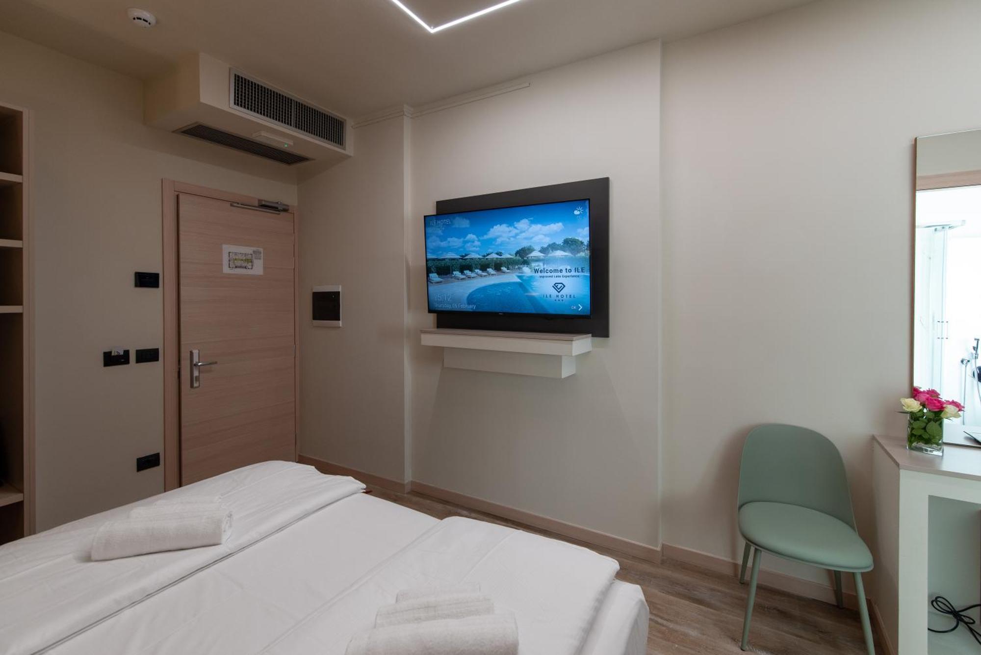 פסקיארה דל גארדה Ile Hotel מראה חיצוני תמונה