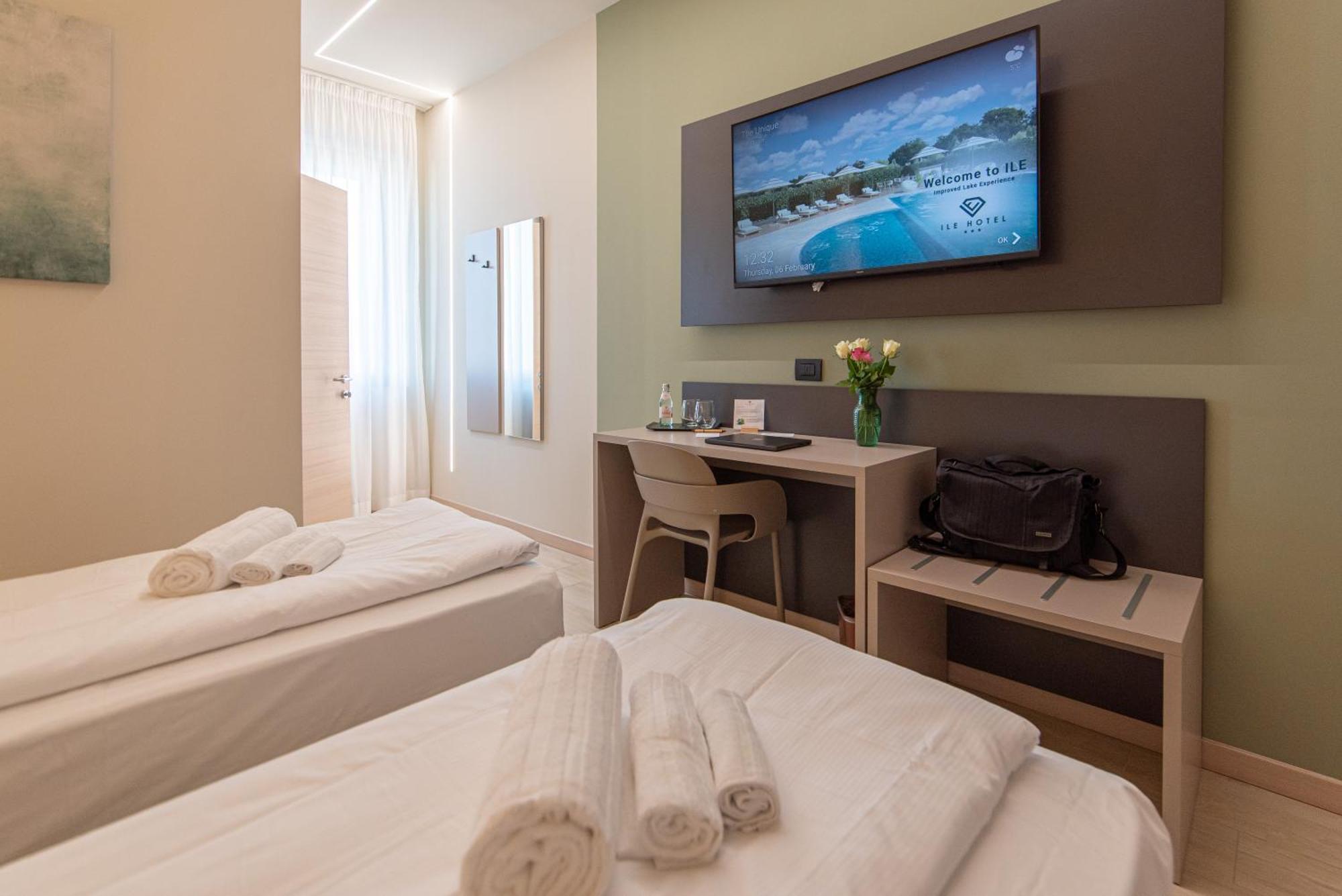 פסקיארה דל גארדה Ile Hotel מראה חיצוני תמונה