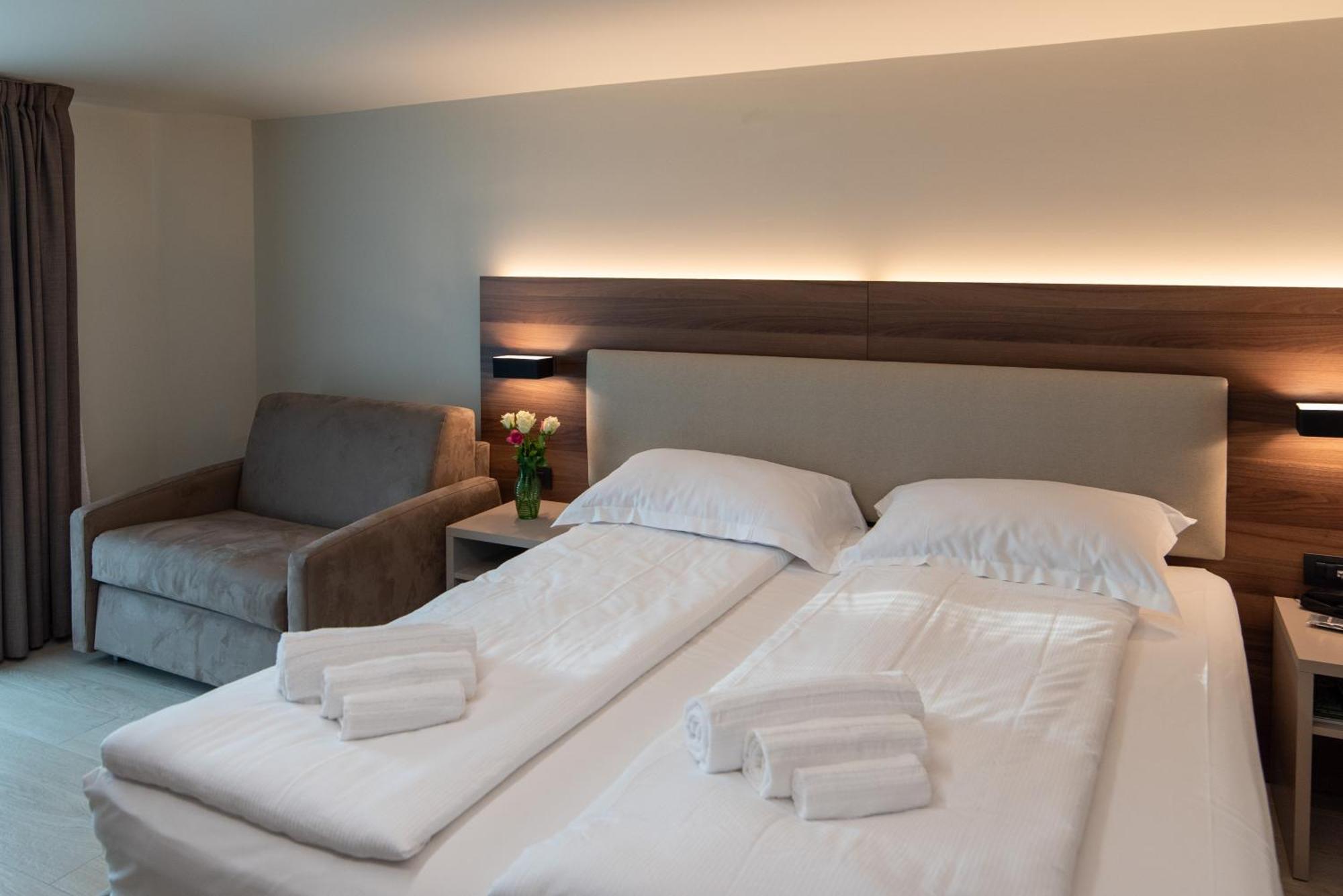 פסקיארה דל גארדה Ile Hotel מראה חיצוני תמונה