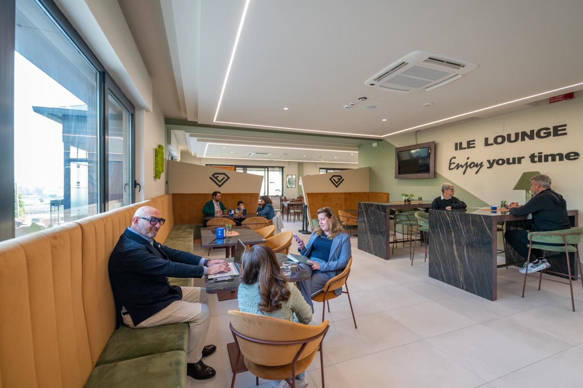 פסקיארה דל גארדה Ile Hotel מראה חיצוני תמונה